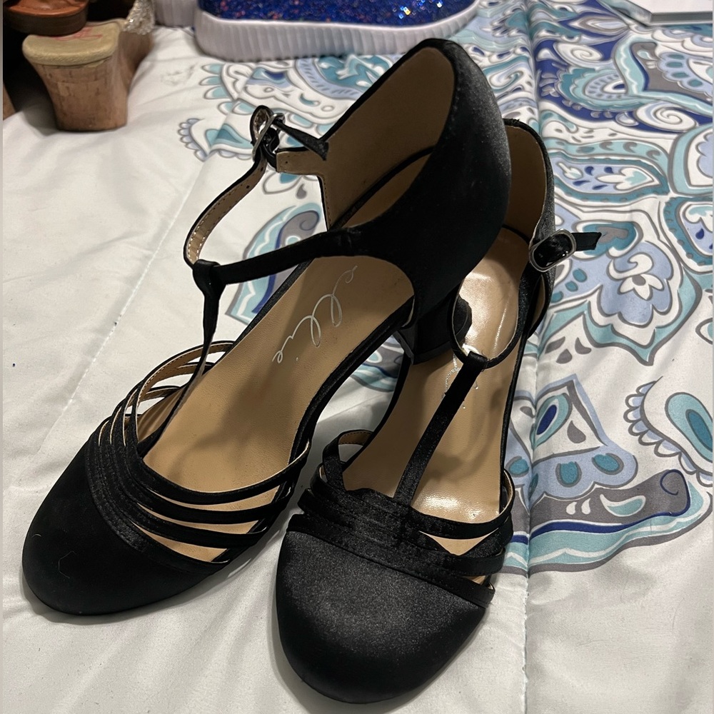 Ellie Shoes Lucille Pump 20s Style Black Pump size 8